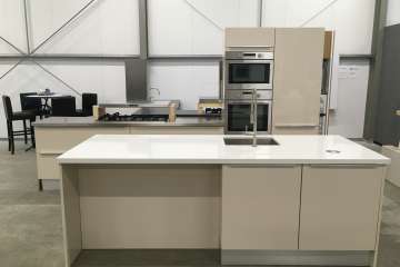 Bruynzeel keuken met spoeleiland !!