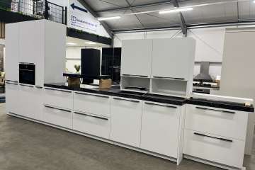 Witte rechte keuken !!